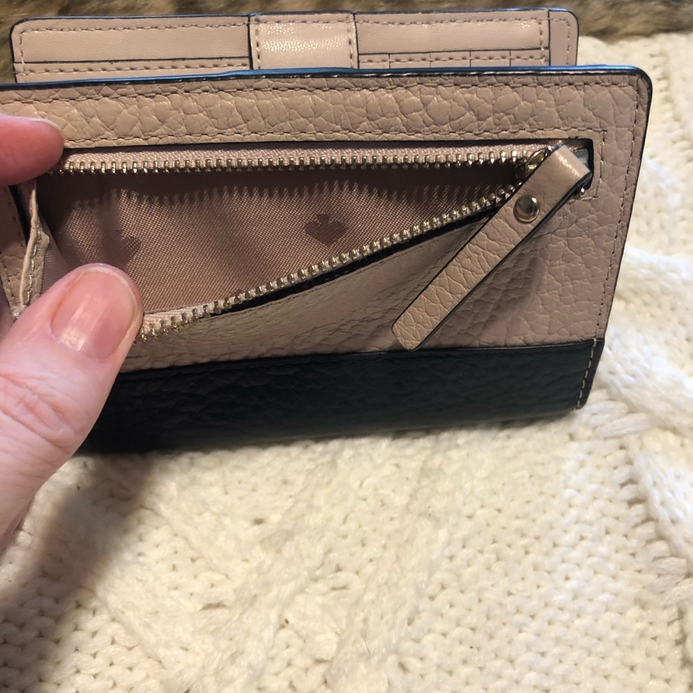 Kate Spade Wallet - Picture 5 of 7